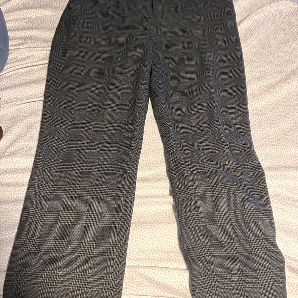 Calvin Klein Women's Petite Plaid Pants (6, Charcoal)